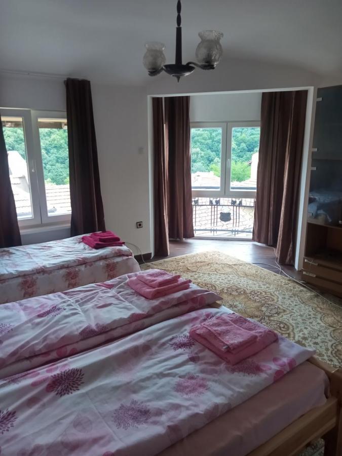 Mercury Guest House Veliko Tarnovo Buitenkant foto