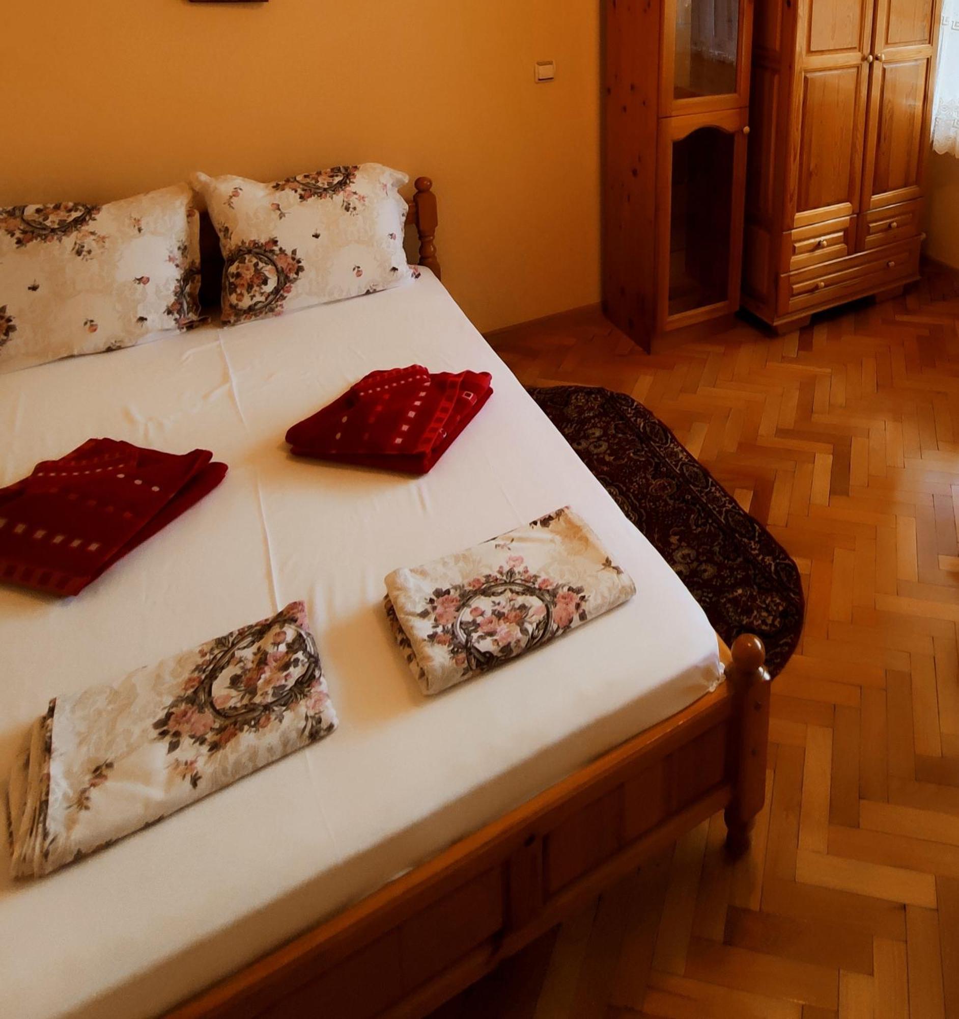 Mercury Guest House Veliko Tarnovo Buitenkant foto