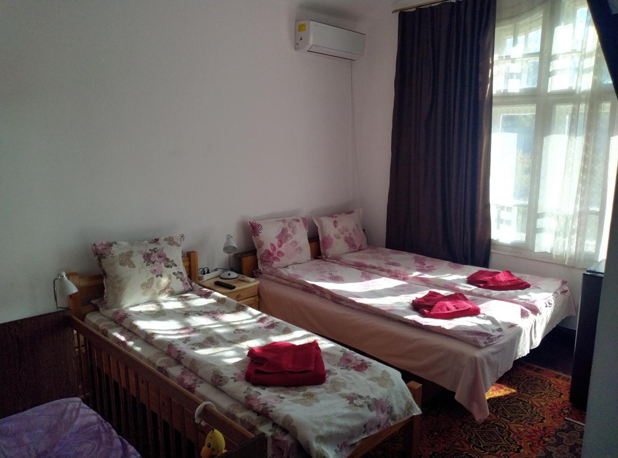 Mercury Guest House Veliko Tarnovo Buitenkant foto
